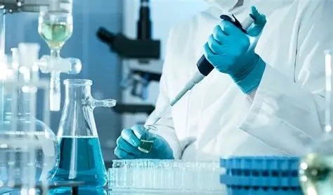 Scientist applying Quality-by-Design principles in the lab